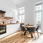 Appartement Margi Eos Apartament Large & Balcony *