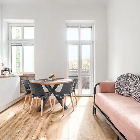 Appartement Margi Eos Apartament Large & Balcony *